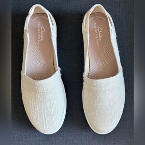 Clarks Women's Tan Espadrille Slip-Ons